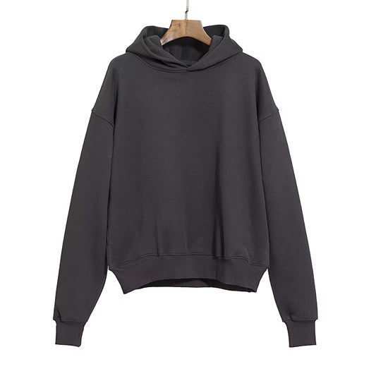 Hoodie brodé Itadori Kaito Global — détail matière, manche, col ou coloris.