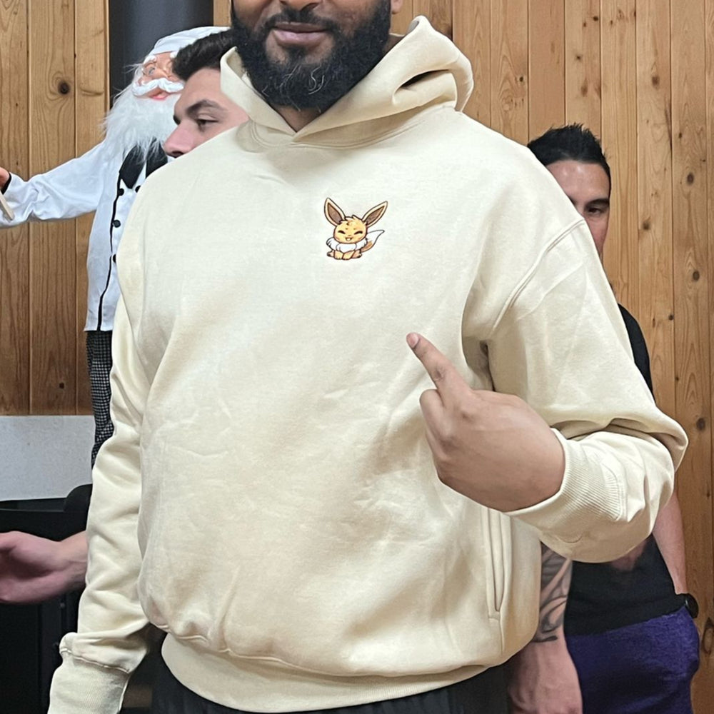 Hoodie brodé Fox Kaito Global — photo produit avec motif brodé.