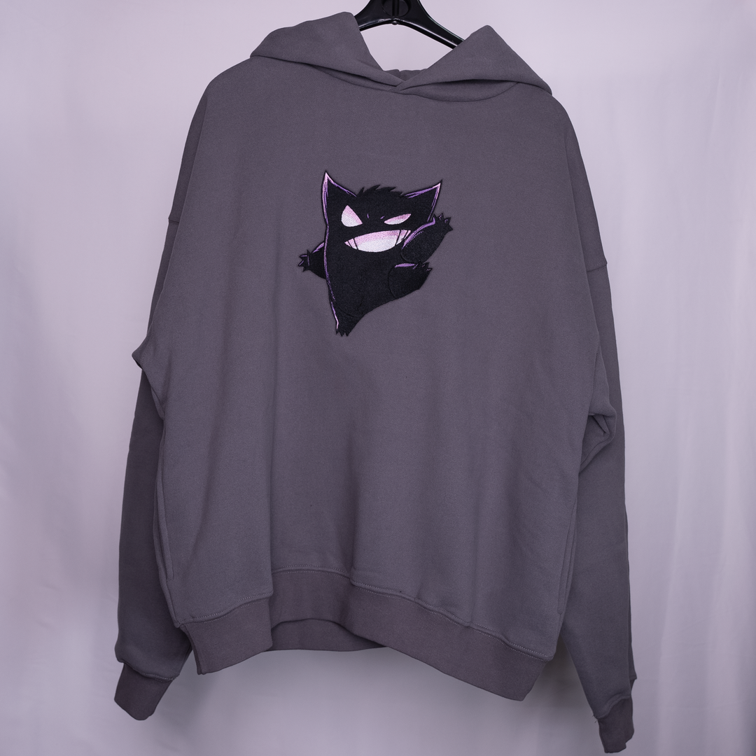 Hoodie brodé Ghost Kaito Global — photo produit avec motif brodé.