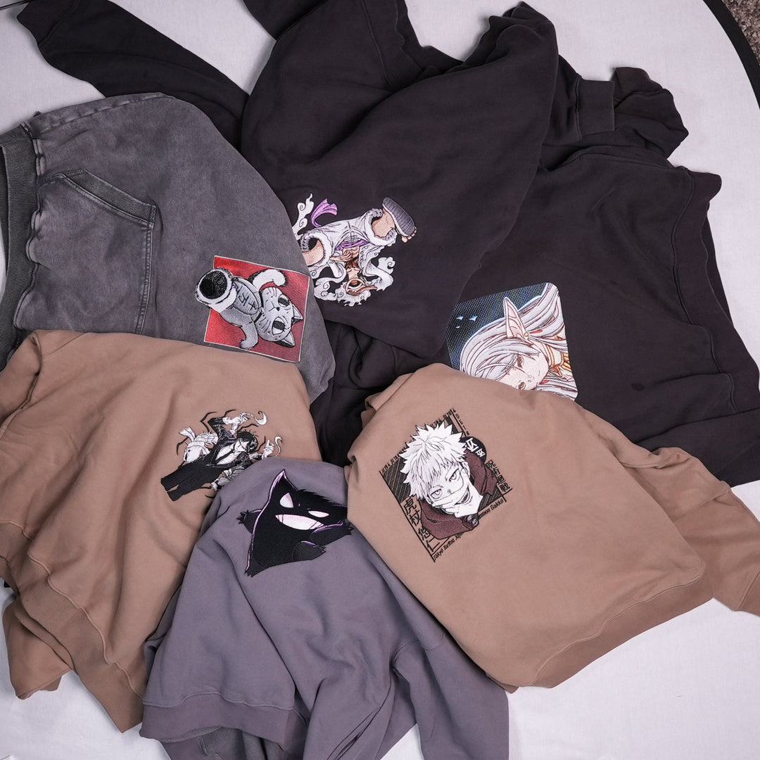 Hoodie brodé Paimon Kaito Global — photo produit avec motif brodé.