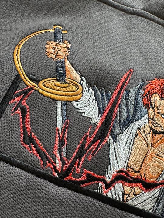 Hoodie brodé Le roux Kaito Global — photo produit avec motif brodé.